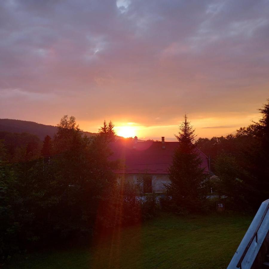Apartmán NOVOHRADKY 22 Benesov nad Cernou Exteriér fotografie